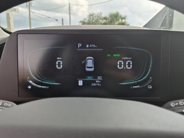 Used 2025 Kia Niro LX FWD image 16