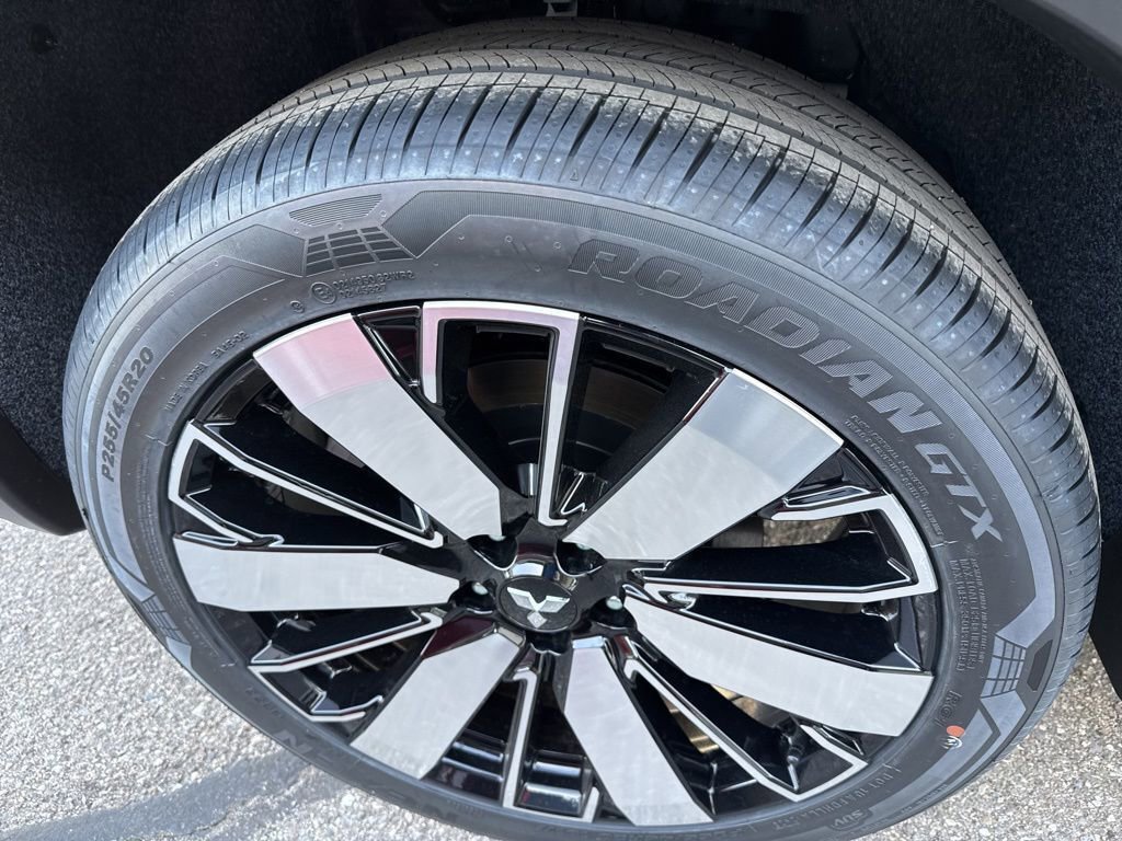 New 2026 Mitsubishi Outlander SE image 11