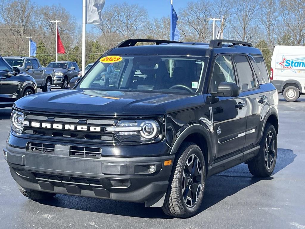 Used 2023 Ford Bronco Sport Outer Banks w/ Tech Package image 3