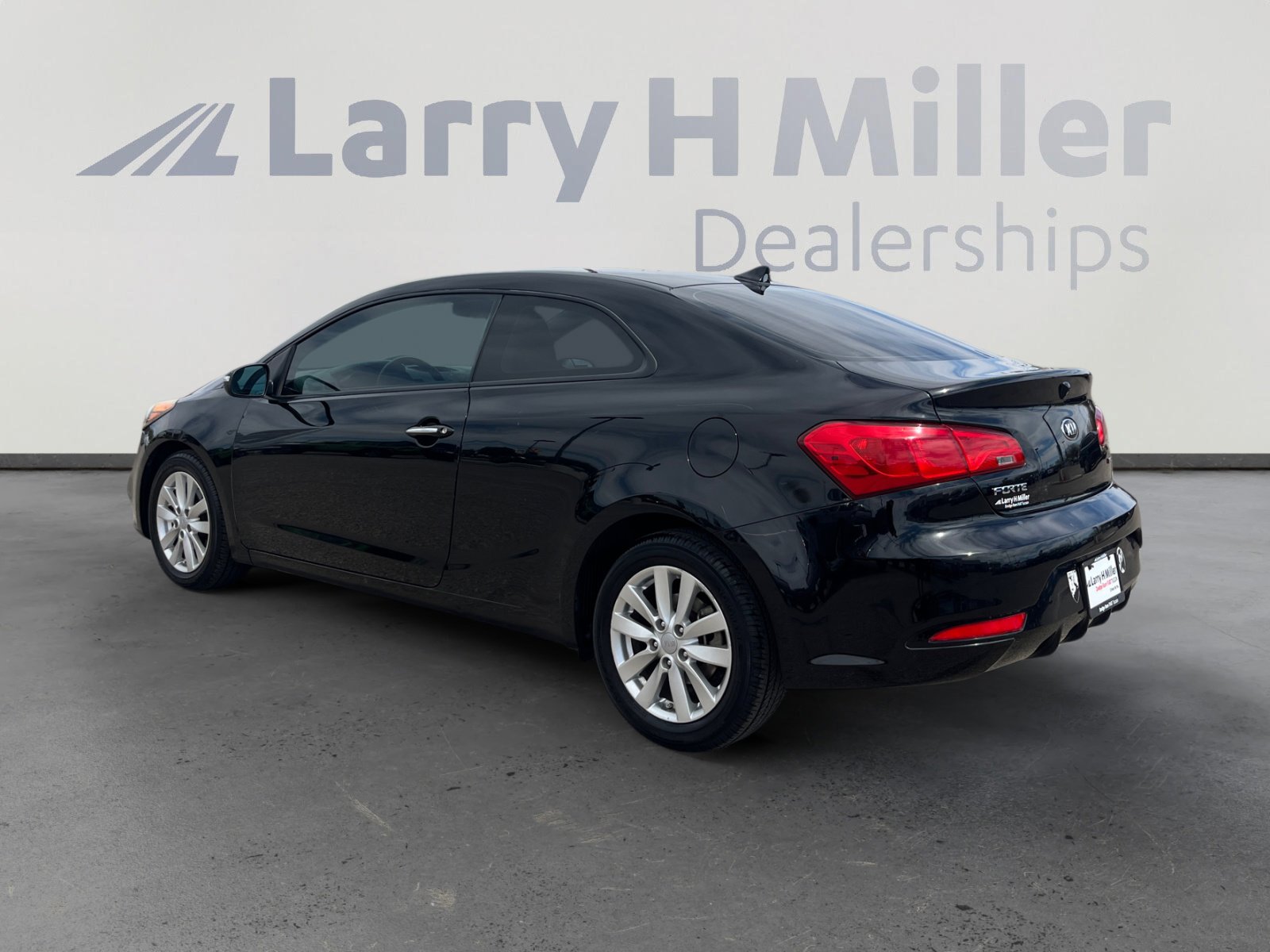 Used 2014 Kia Forte Koup EX w/ EX Premium Package image 3