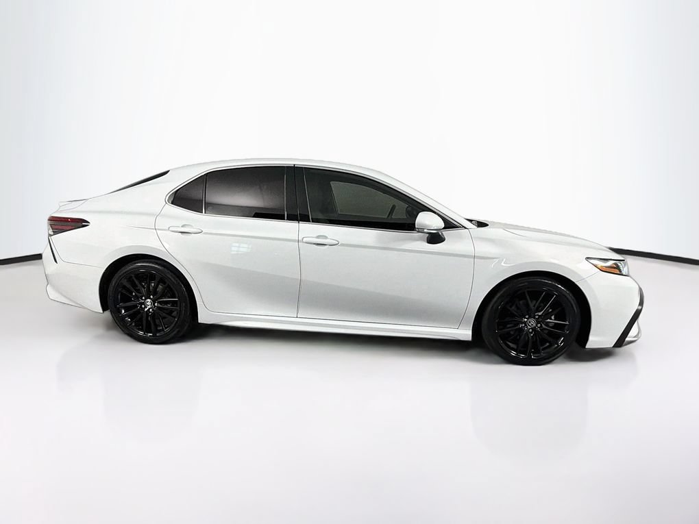 Used 2022 Toyota Camry XSE w/ Cold Weather Package AWD/4WD image 11