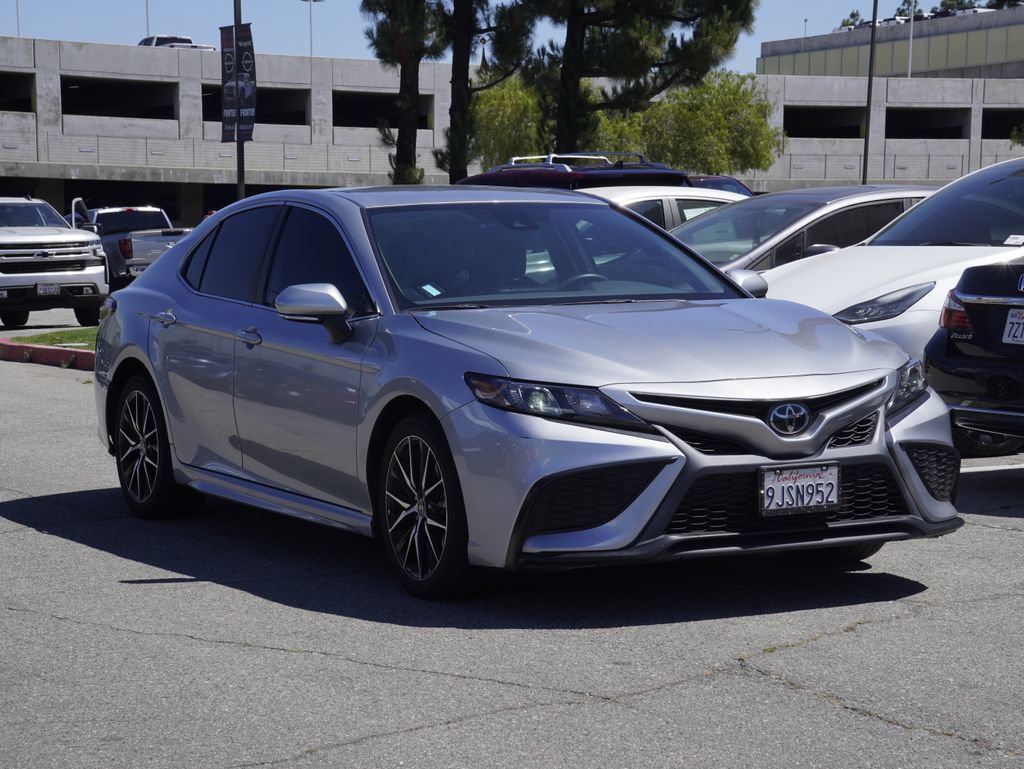 Used 2024 Toyota Camry SE FWD video 2