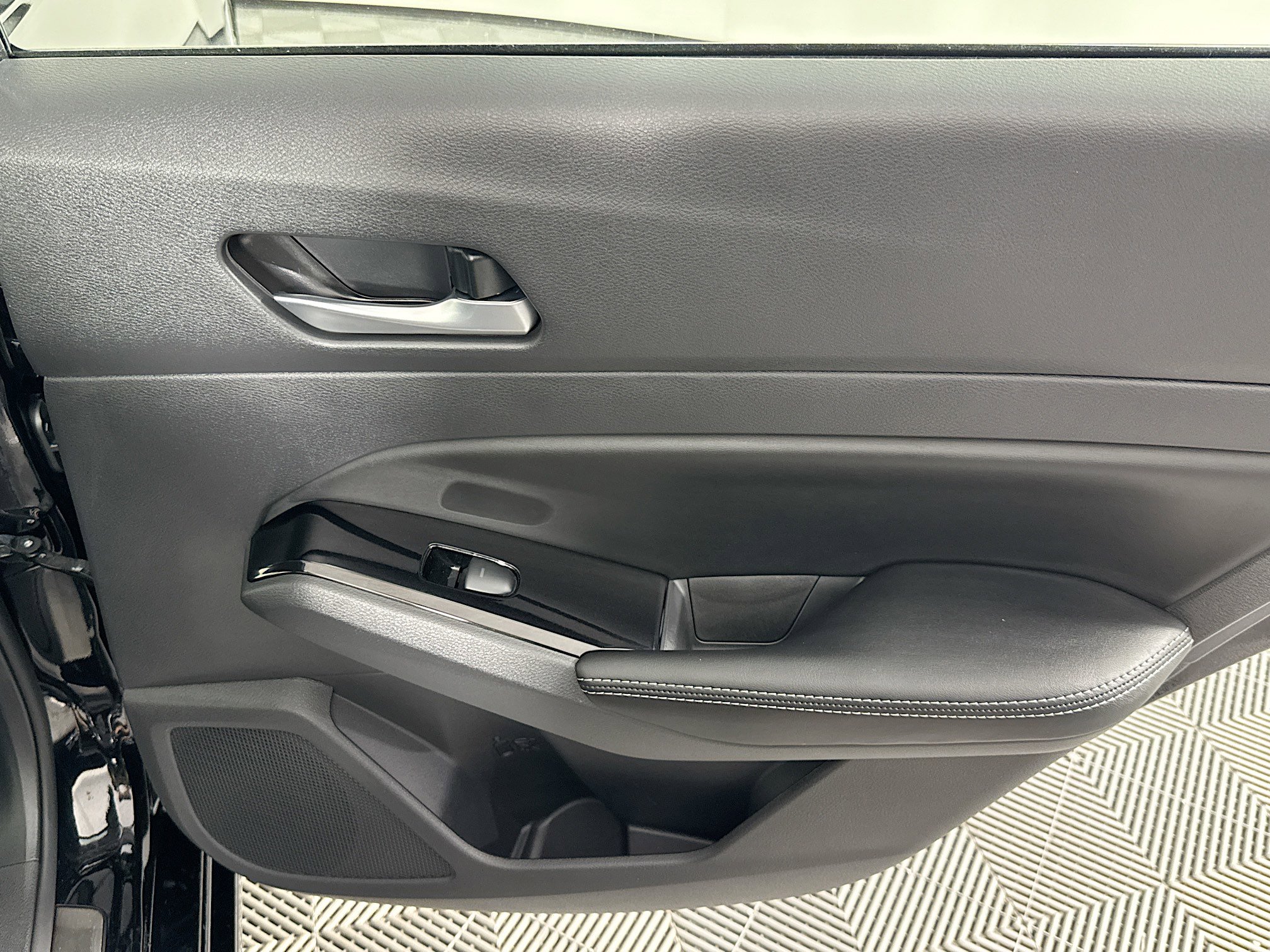 Used 2025 Nissan Altima 2.5 SL image 48