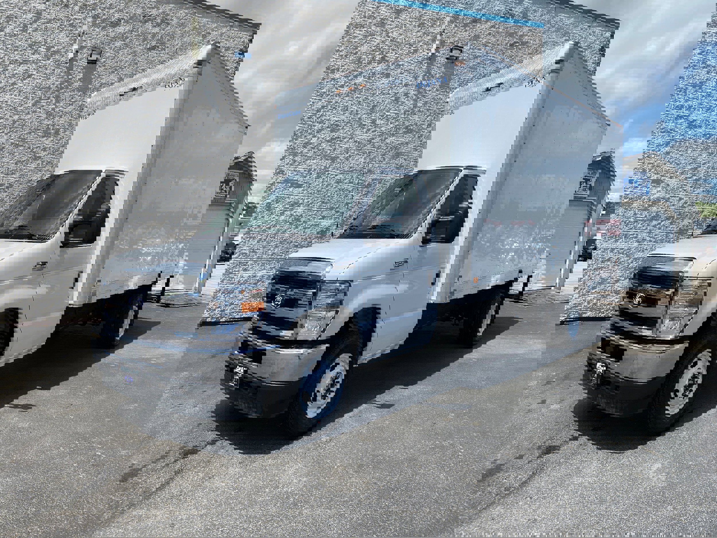 New 2026 Ford E-350 and Econoline 350 Super Duty w/ Power Equipment Group image 2