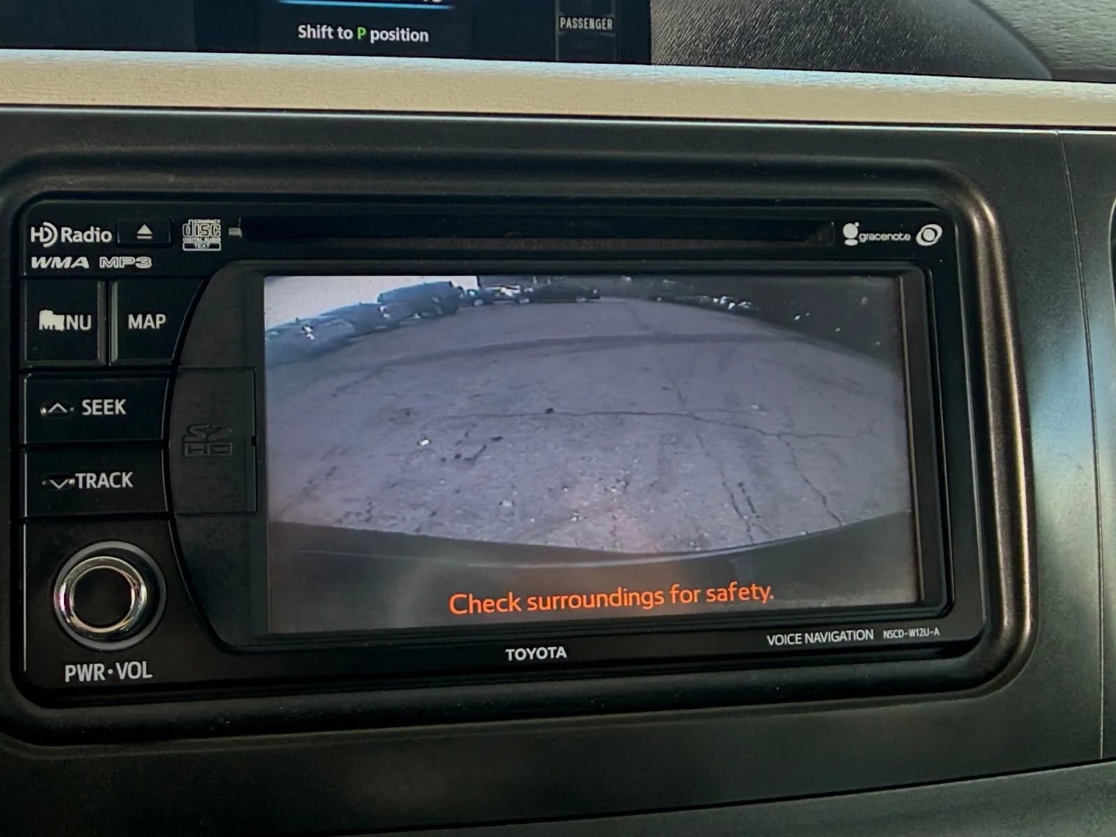 Used 2013 Toyota Sienna XLE image 32