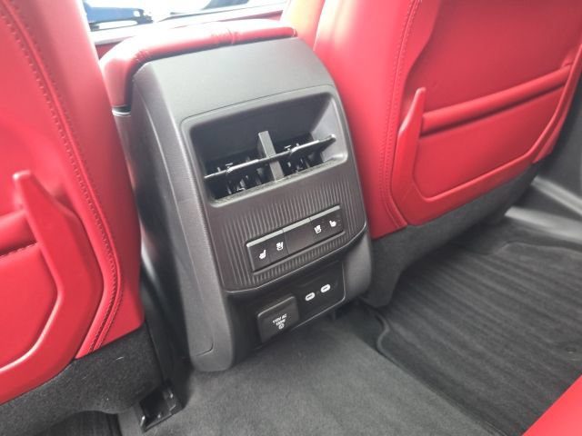Used 2024 Jeep Wagoneer Launch Edition AWD/4WD image 36