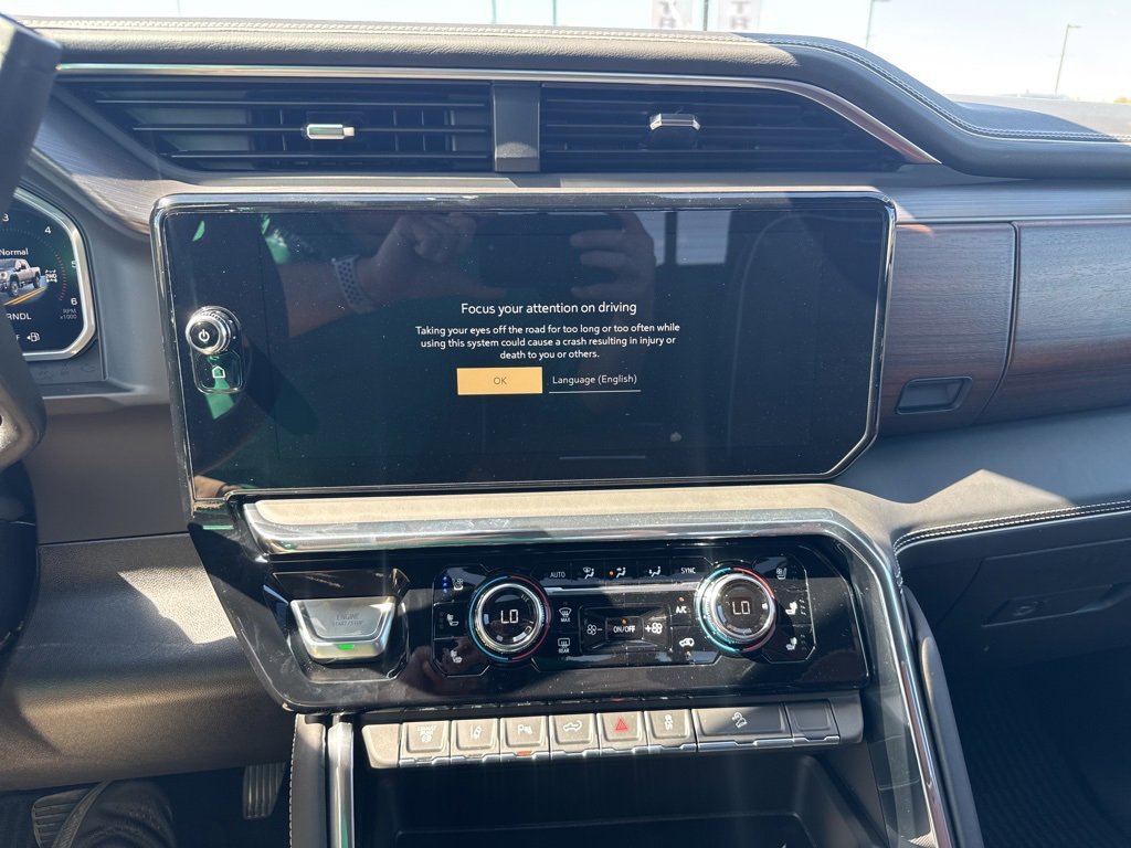 New 2026 GMC Sierra 2500 Denali Ultimate w/ Max Trailering Package image 15