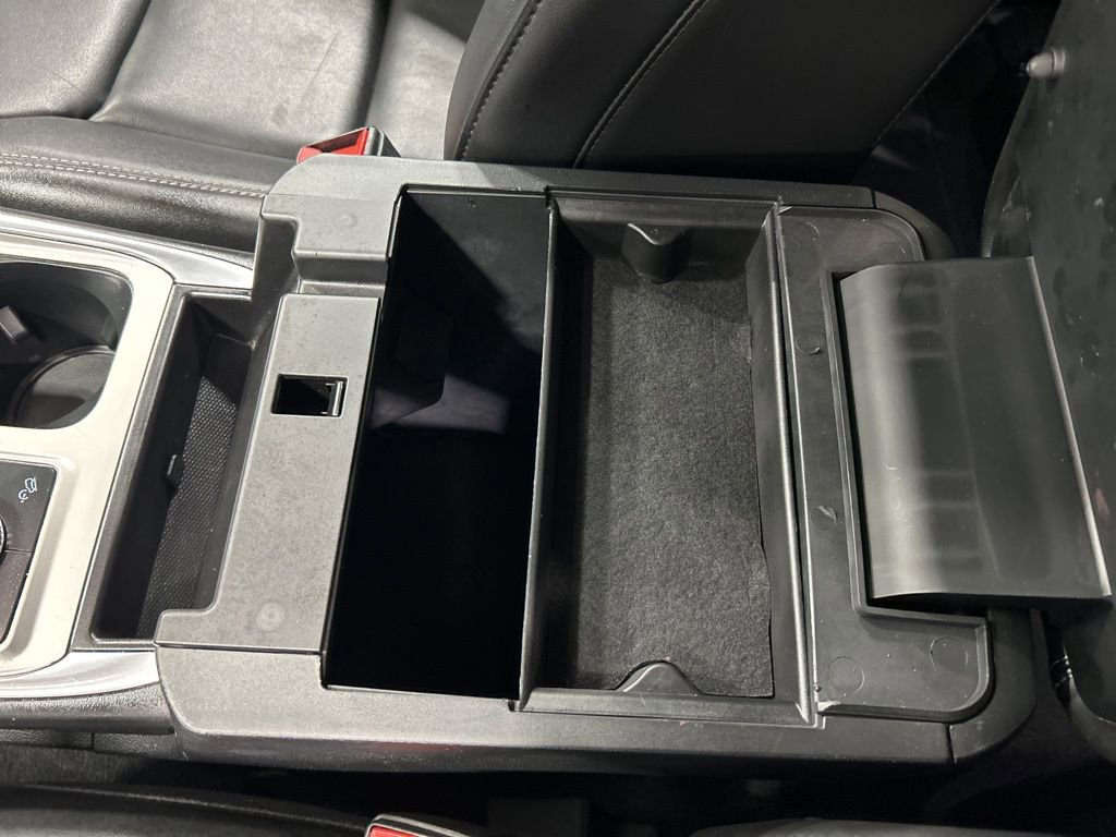 Certified 2023 Ford Explorer XLT w/ Equipment Group 202A image 28