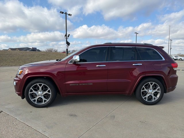 Used 2019 Jeep Grand Cherokee Overland image 16