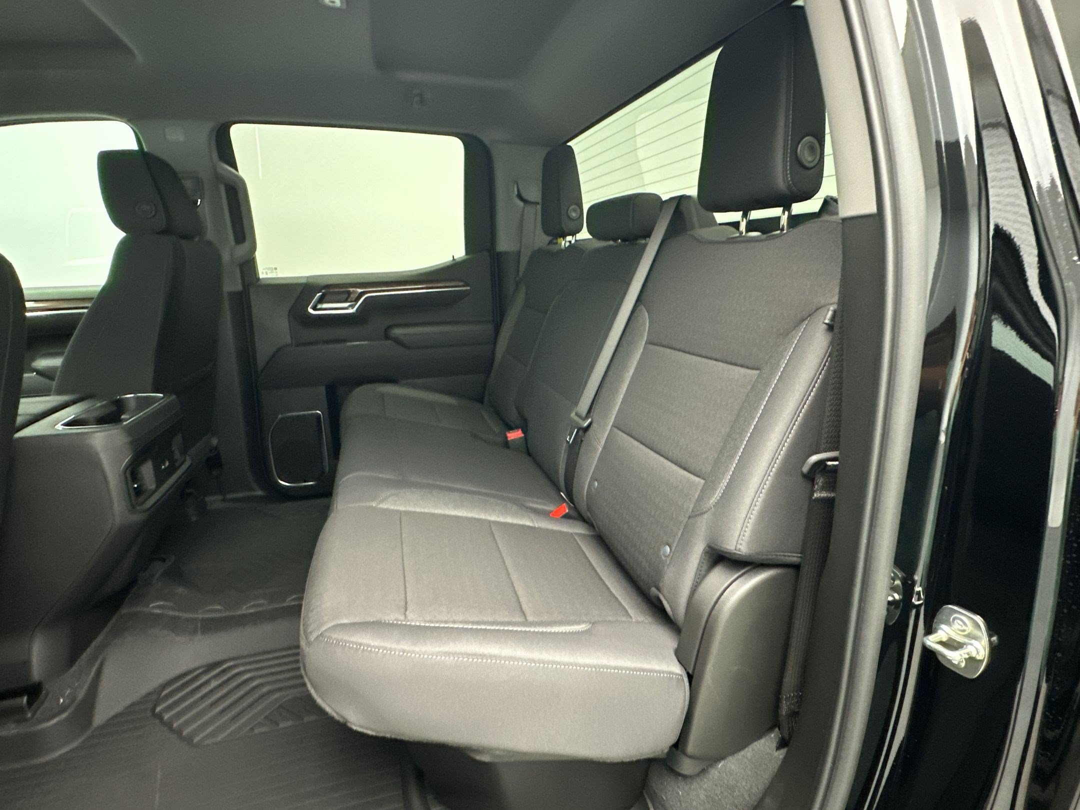 New 2026 Chevrolet Silverado 1500 LT Trail Boss w/ LPO, Dark Essentials Package AWD/4WD image 23