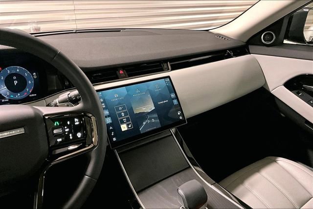 Certified 2024 Land Rover Range Rover Evoque S AWD/4WD image 5