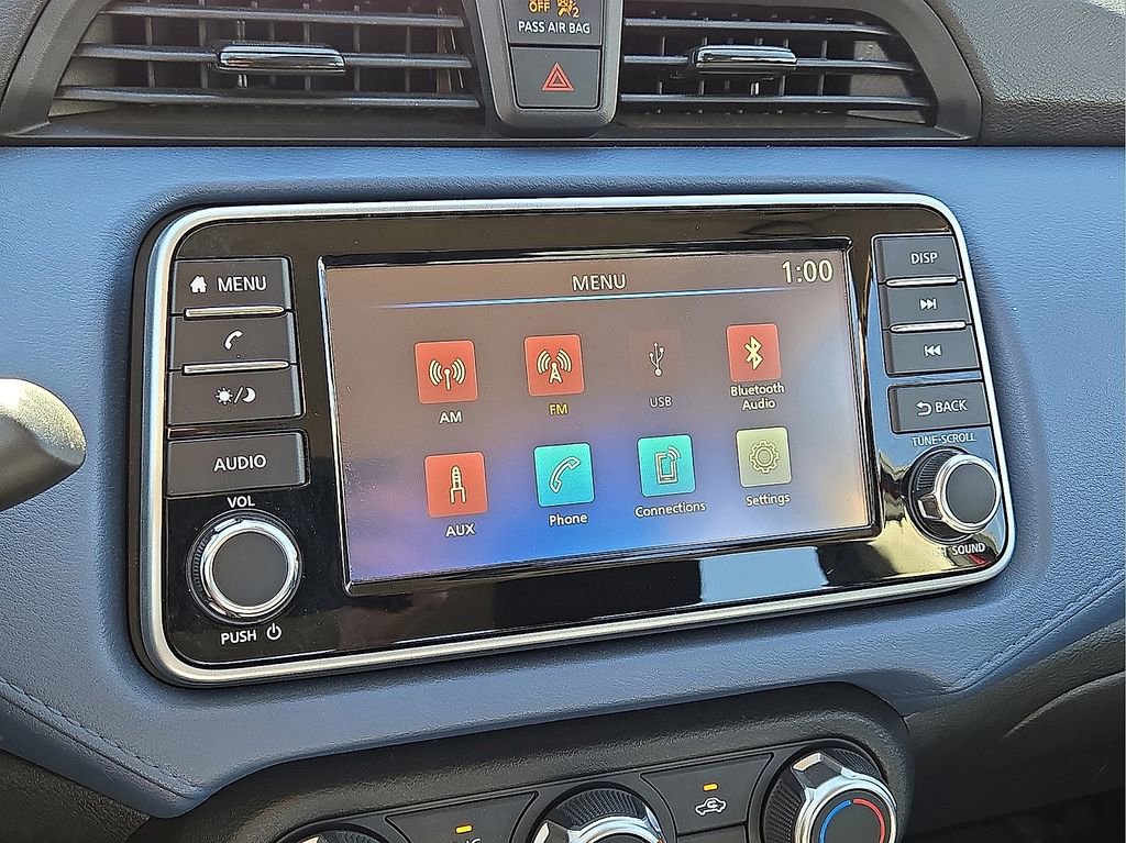 Used 2025 Nissan Versa SV image 25