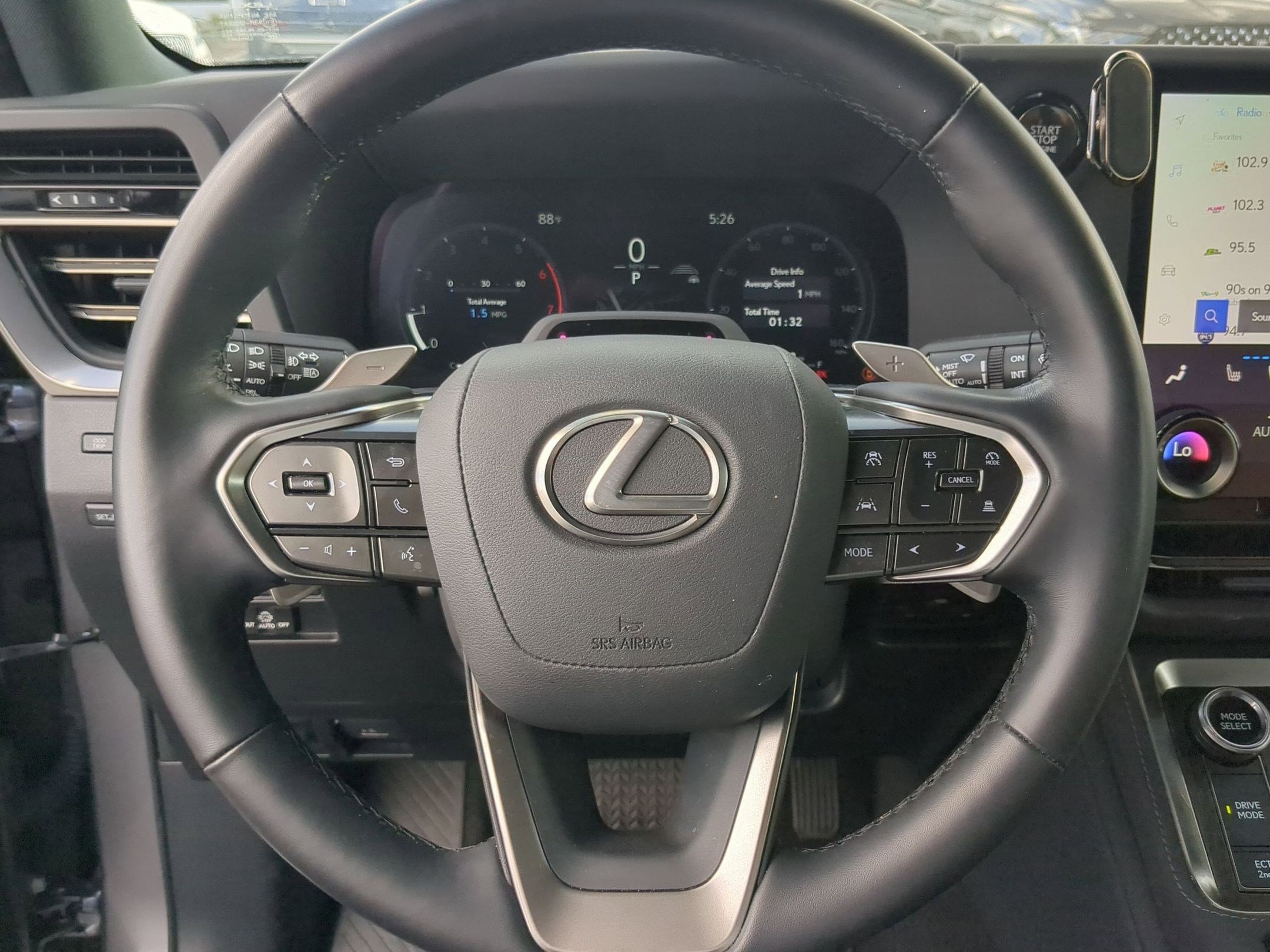 Used 2025 Lexus GX 550 w/ Accessory Package (Z1) AWD/4WD image 13