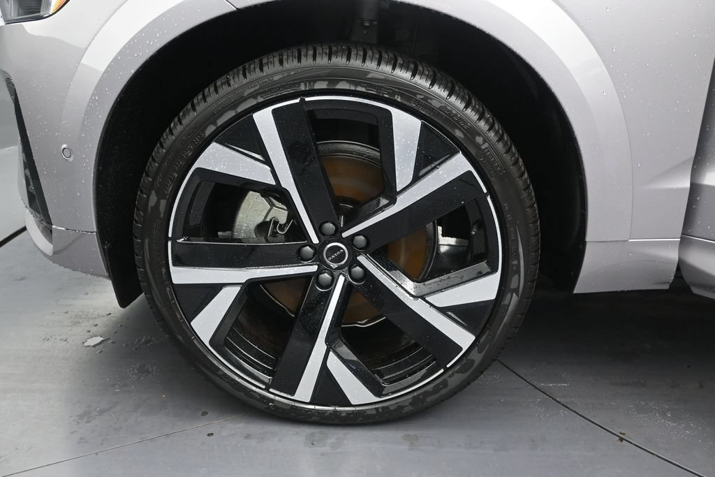 New 2026 Volvo XC60 T8 Ultra AWD/4WD image 9