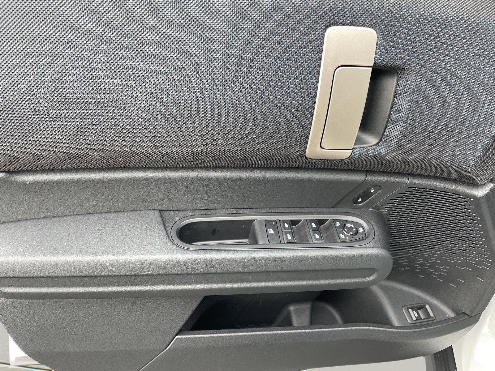 Used 2025 MINI Cooper Countryman S w/ Comfort Package Max image 22