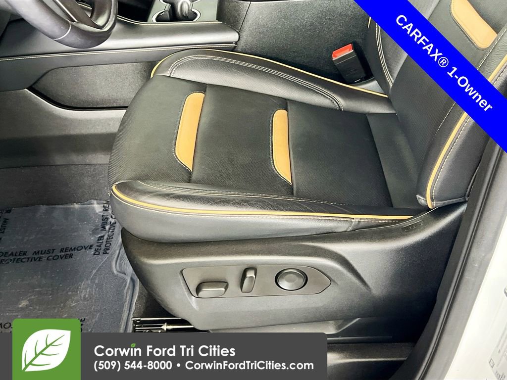 Used 2022 GMC Yukon AT4 AWD/4WD image 25