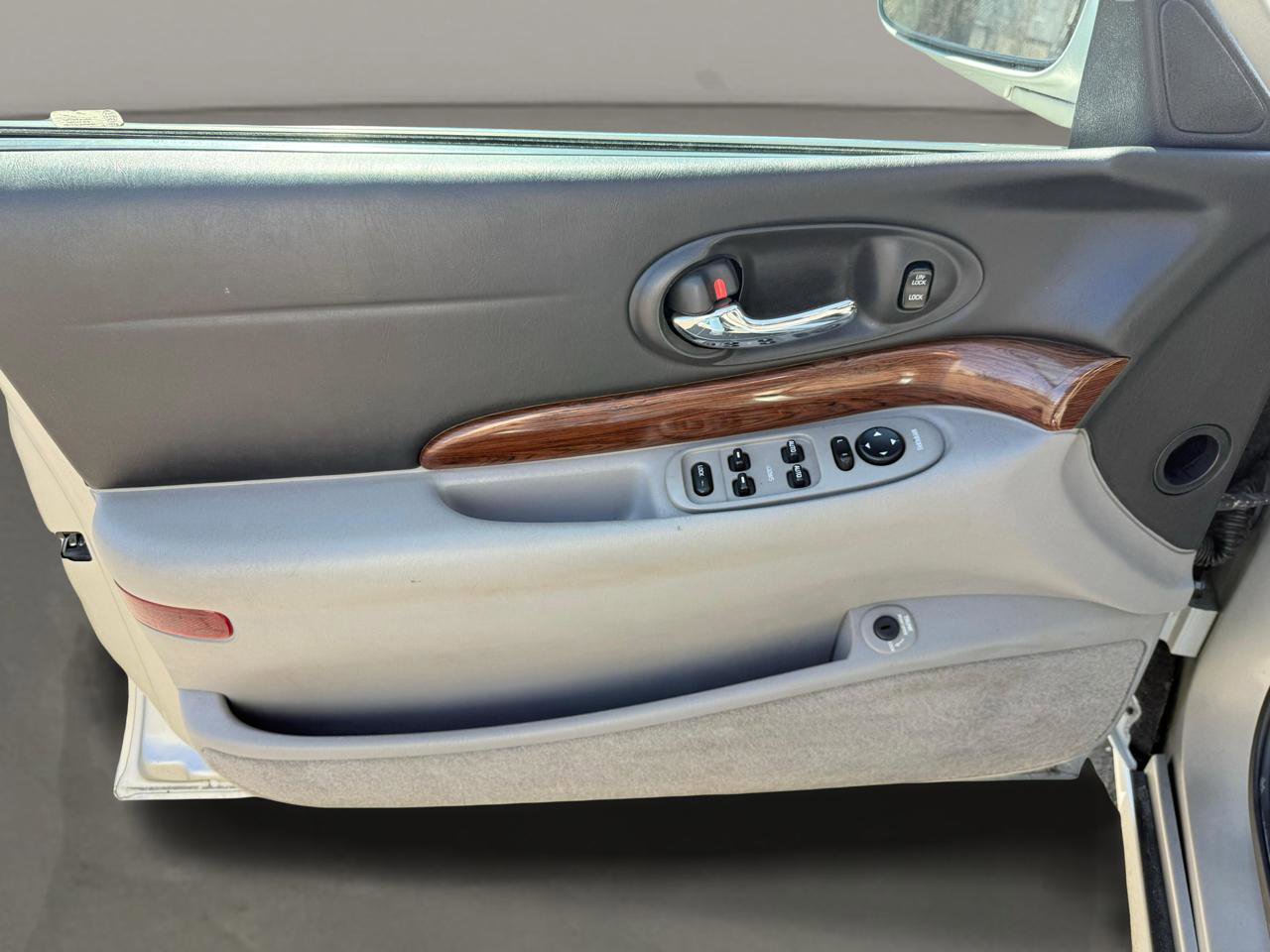 Used 2005 Buick Le Sabre Custom image 14