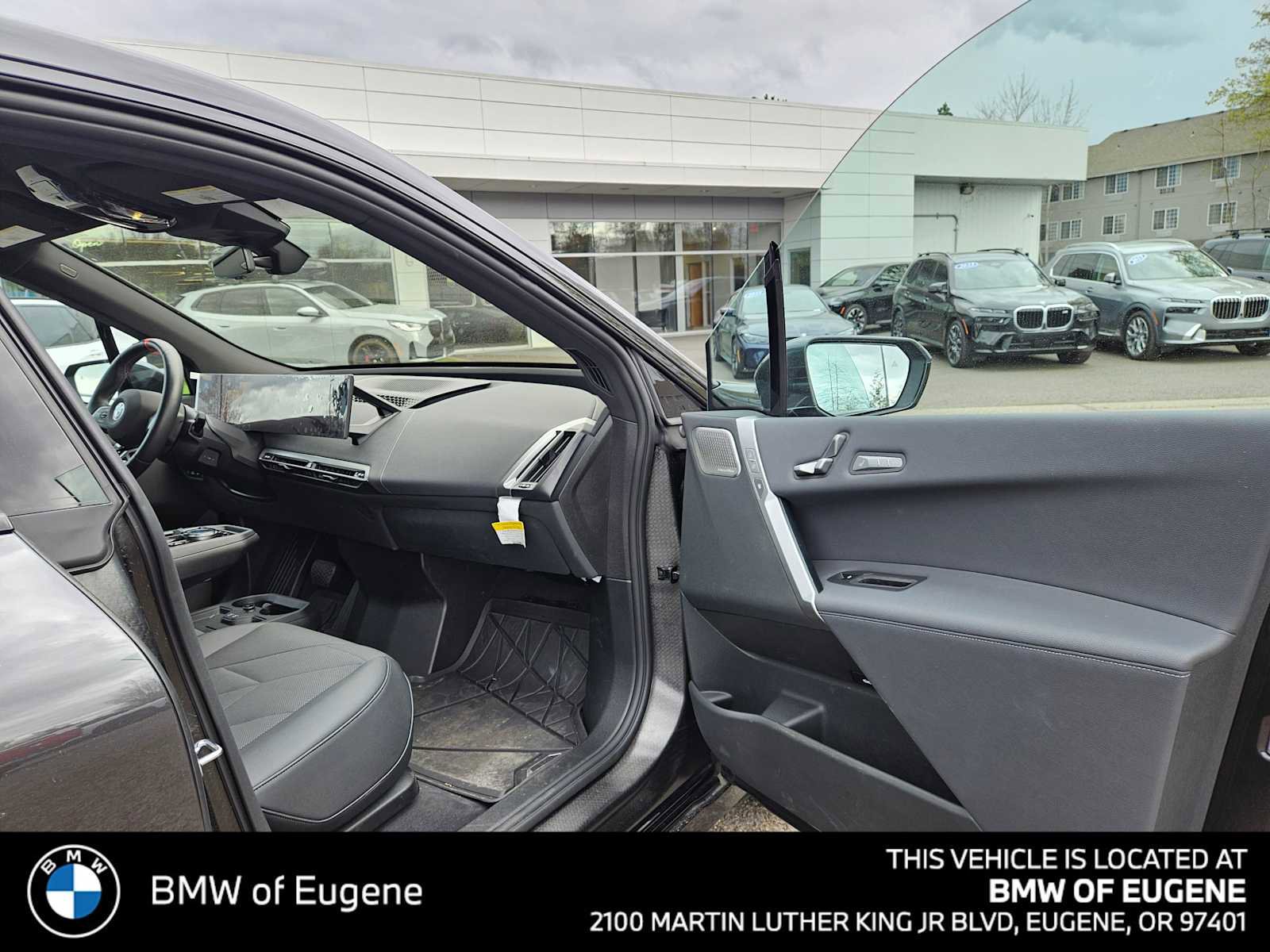 Used 2025 BMW iX M60 image 10