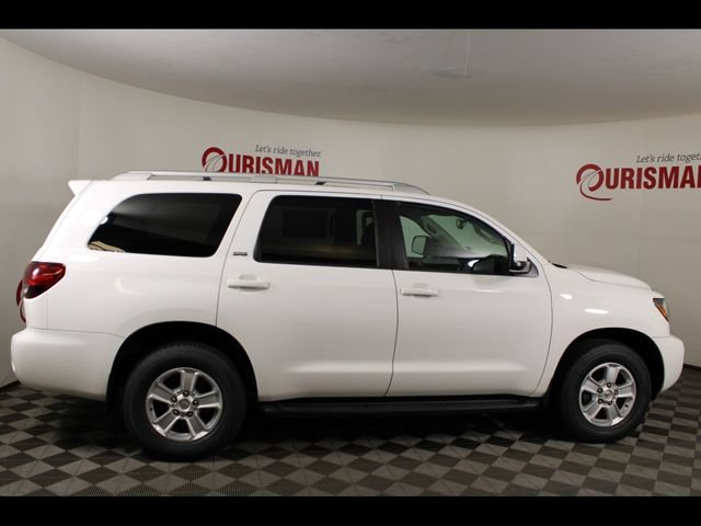 Used 2018 Toyota Sequoia SR5 w/ Premium Package AWD/4WD image 8