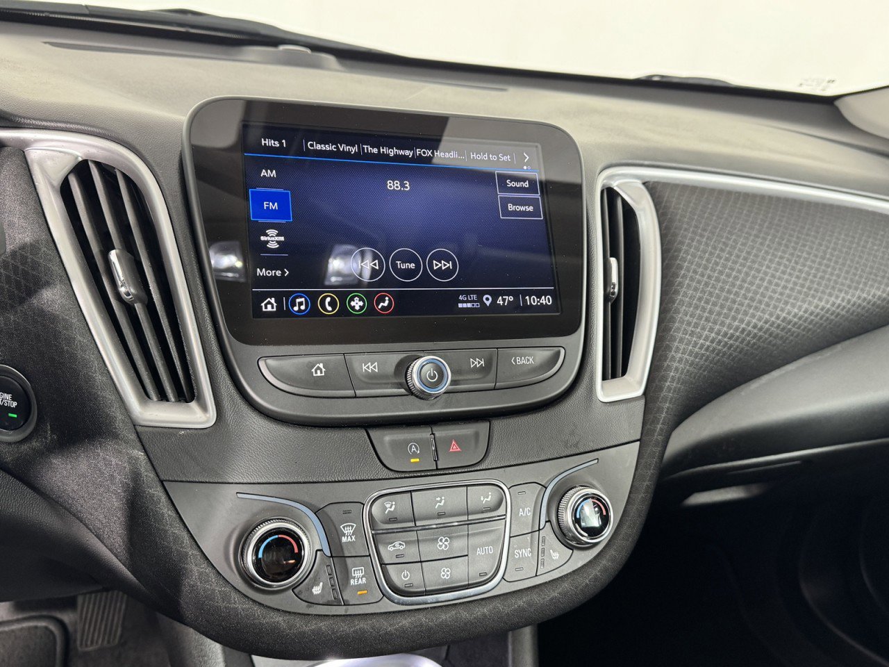 Used 2025 Chevrolet Malibu LT image 13