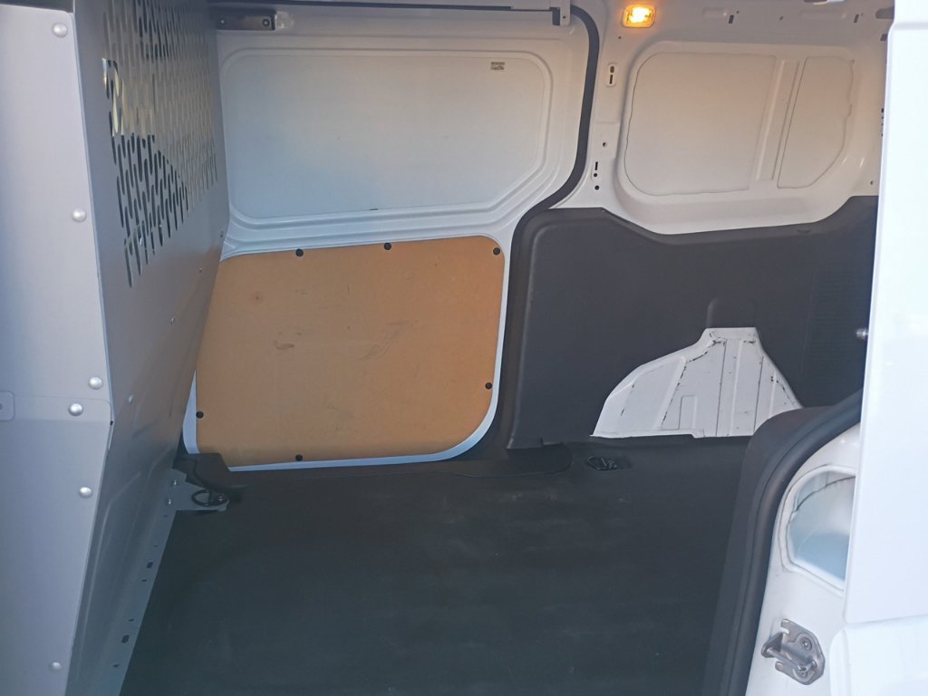 Used 2018 Ford Transit Connect XL FWD image 16