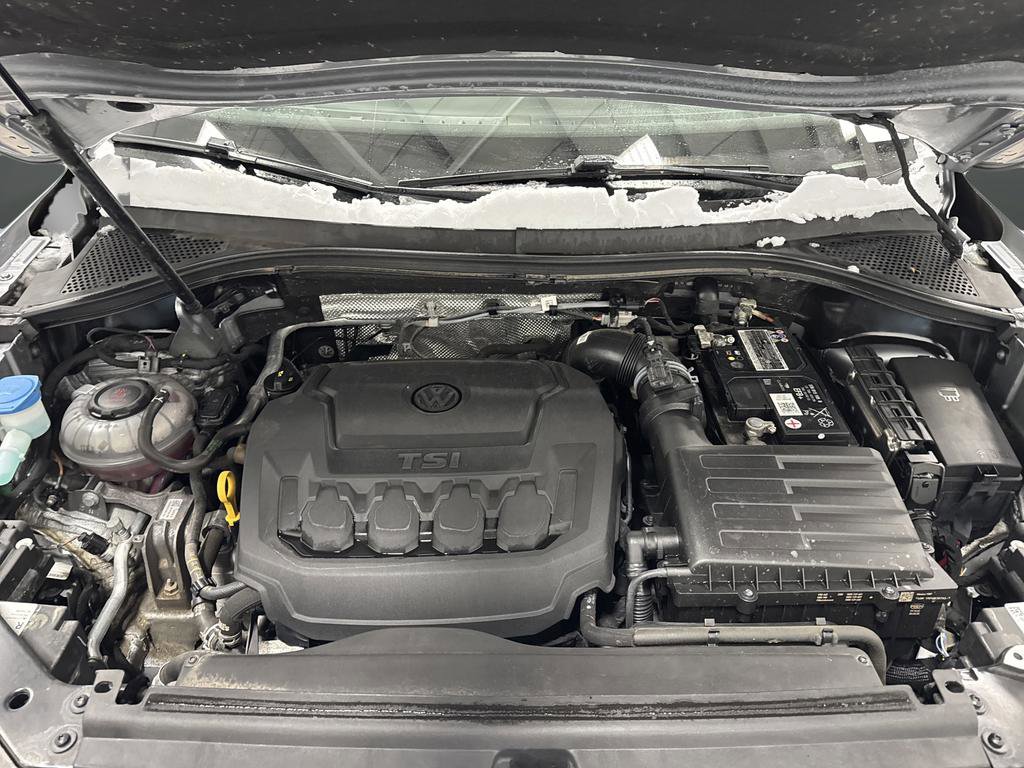 Used 2022 Volkswagen Tiguan SE AWD/4WD image 34