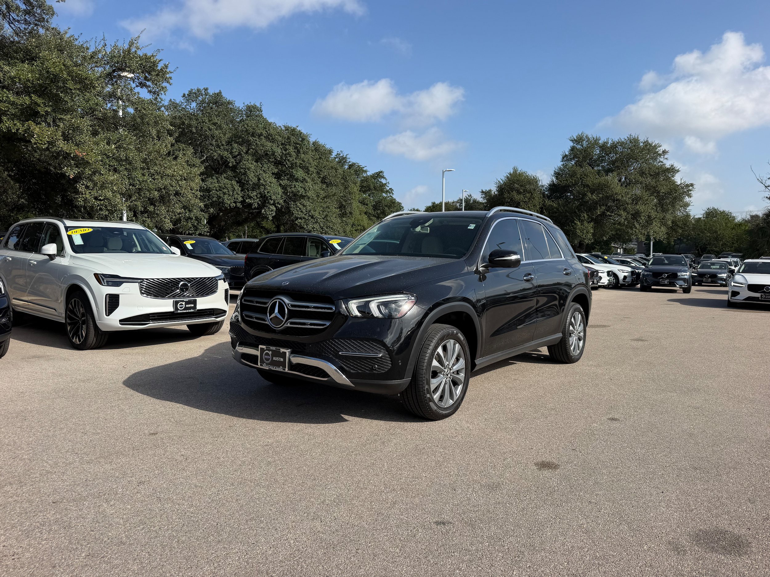 Used 2020 Mercedes-Benz GLE 350 4MATIC image 2