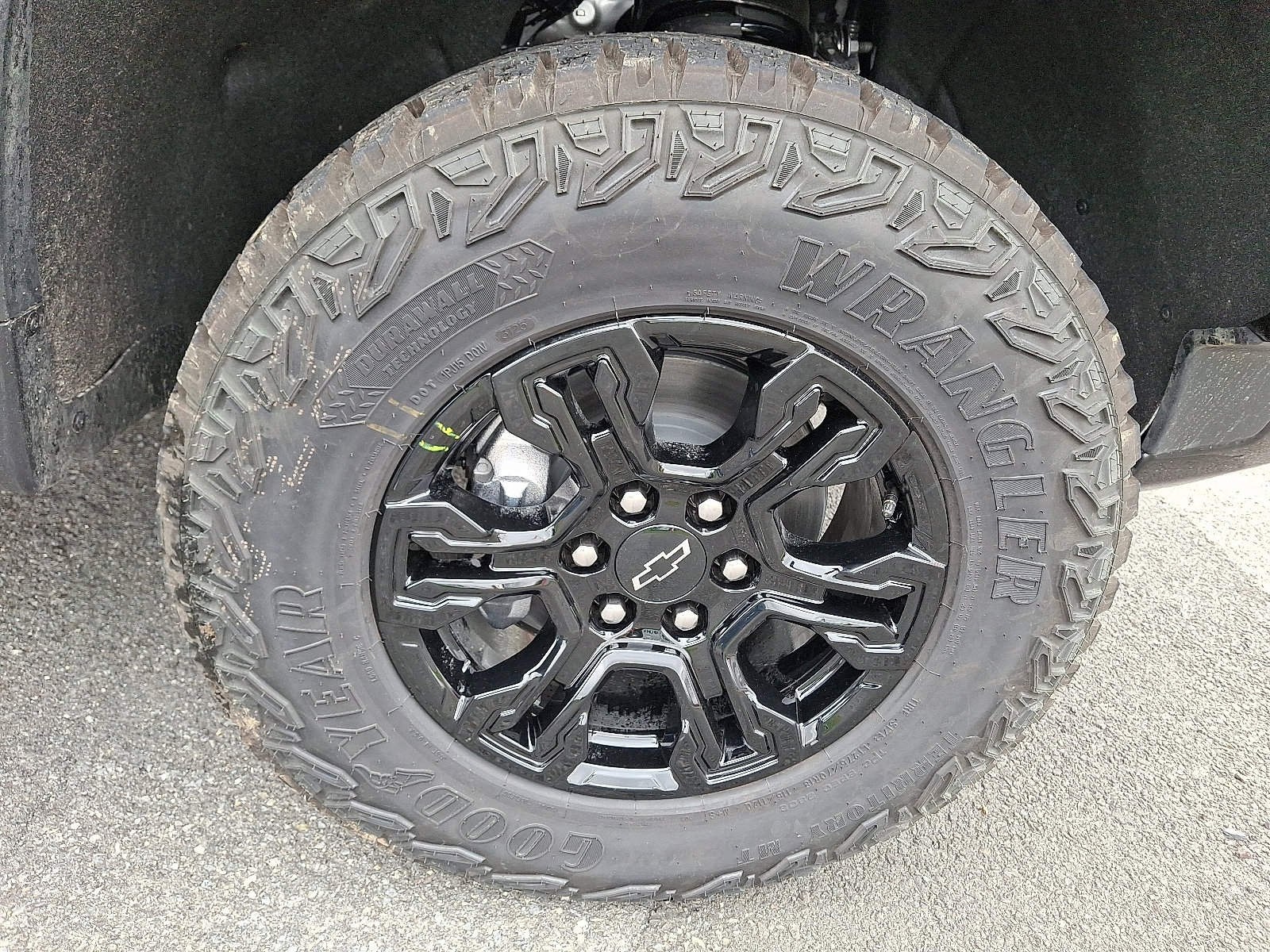 New 2026 Chevrolet Silverado 1500 ZR2 image 5