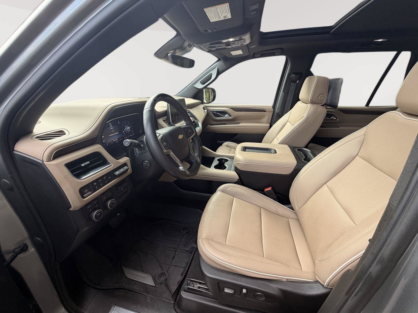 Used 2023 Chevrolet Tahoe Premier w/ Advanced Technology Package AWD/4WD image 33