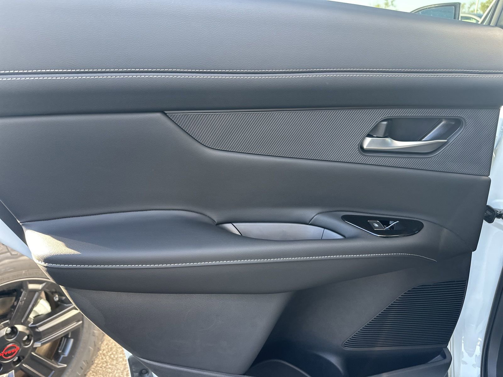 New 2025 Nissan Murano SL w/ Cargo Package image 36