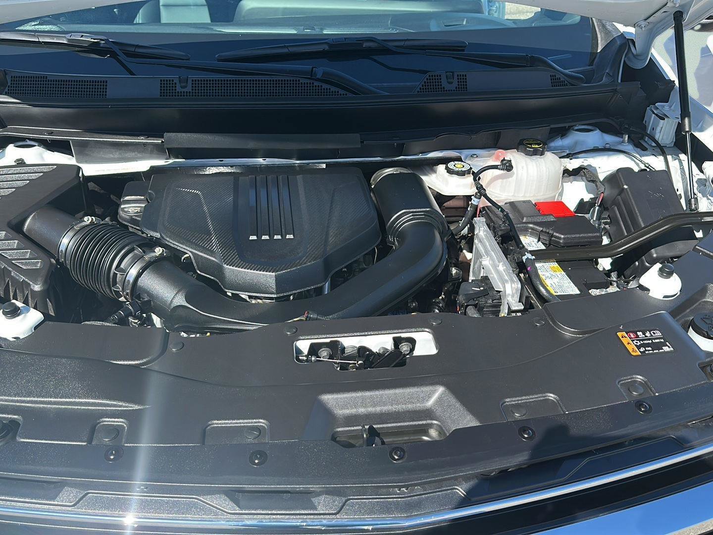 Used 2025 Chevrolet Traverse LT w/ LPO, Floor Liner Package FWD image 18
