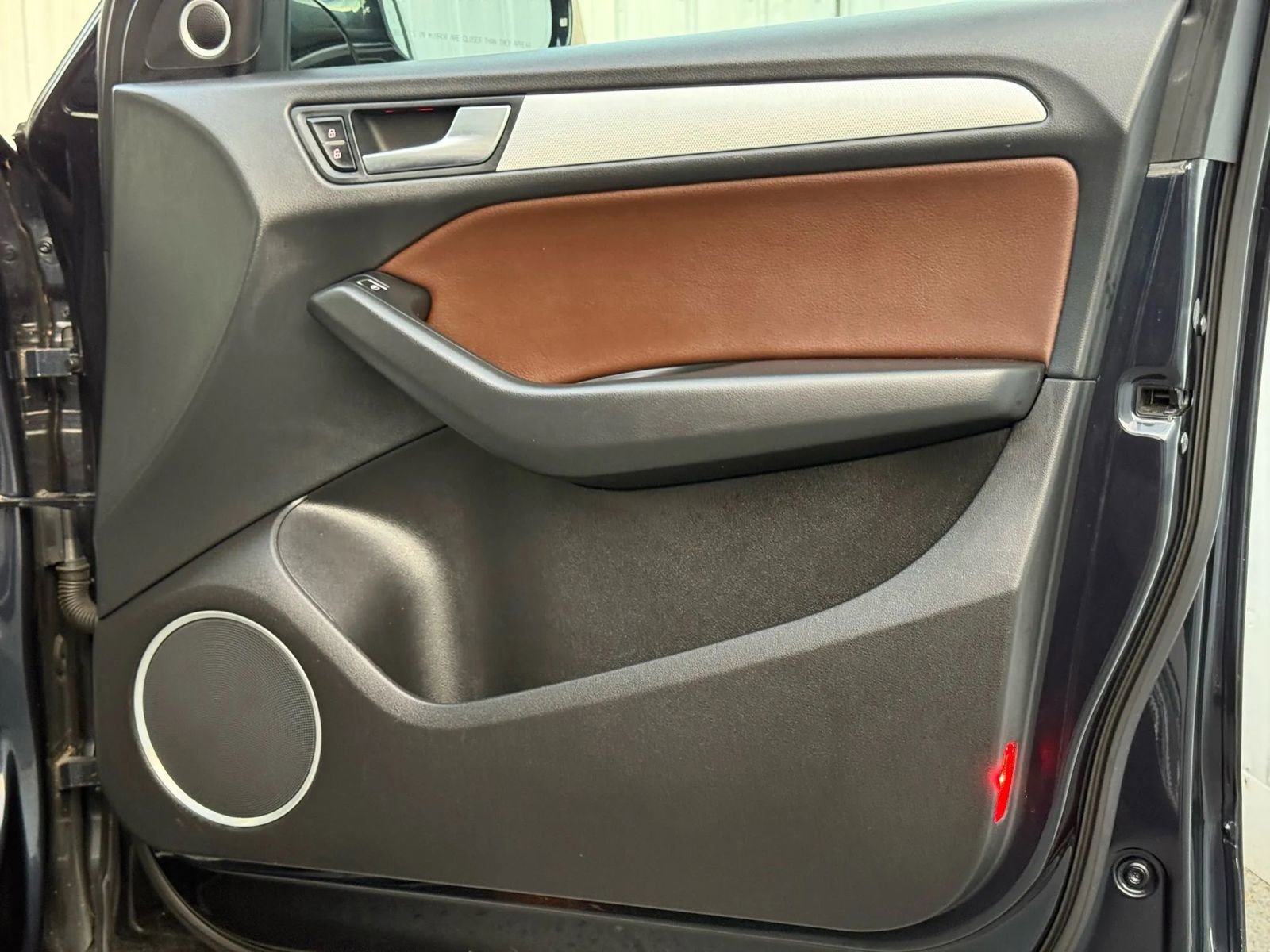 Used 2017 Audi Q5 2.0T Premium Plus w/ Technology Package image 20