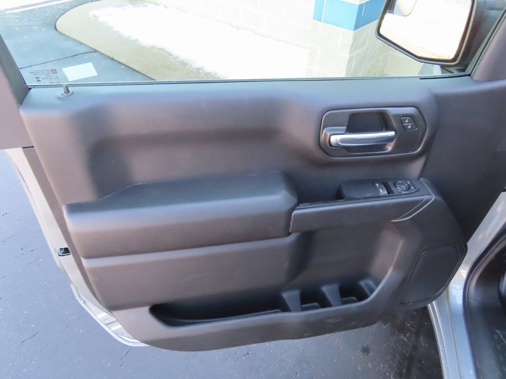 New 2026 Chevrolet Silverado 1500 W/T w/ WT Value Package AWD/4WD image 18