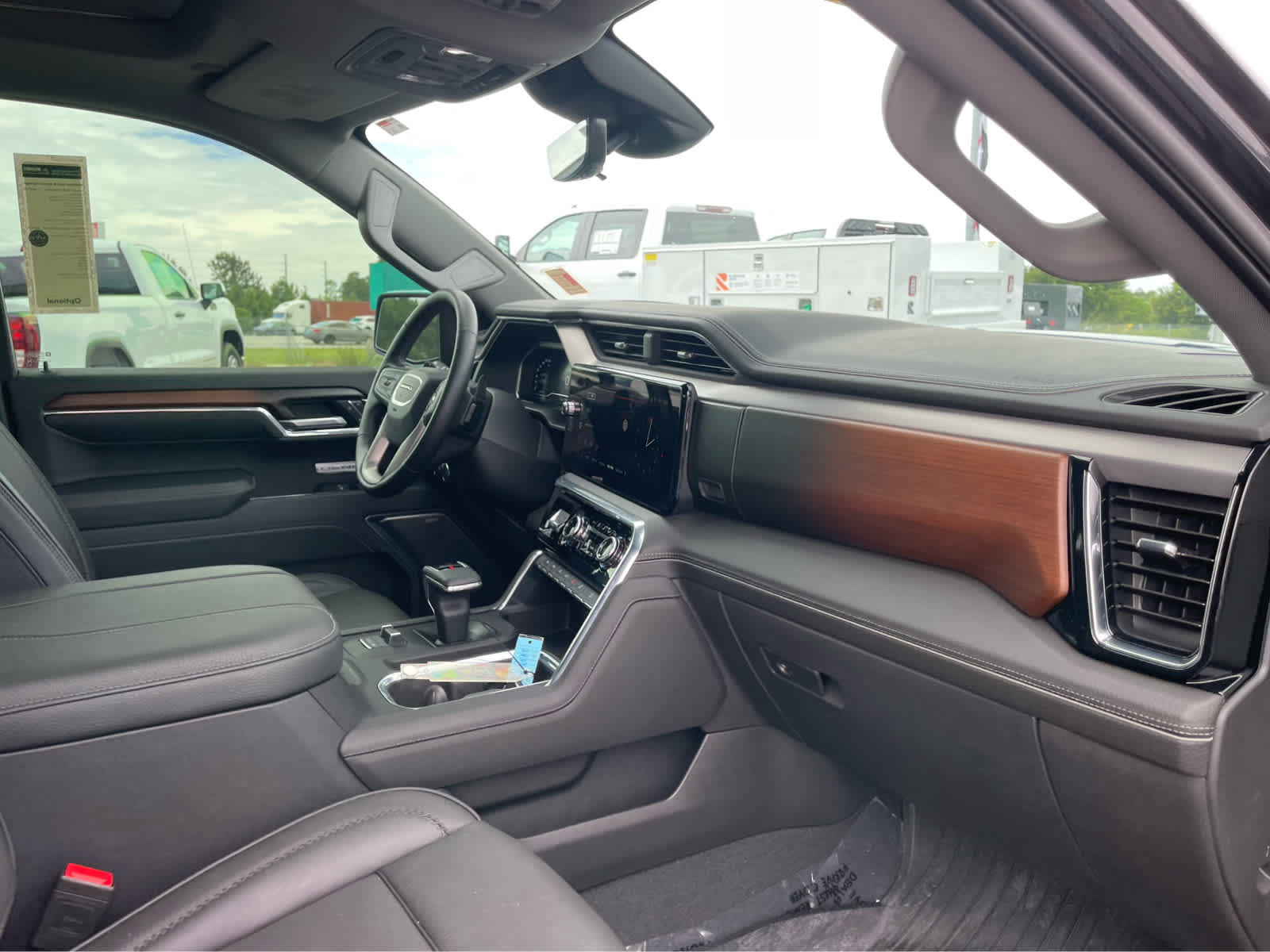 Used 2025 GMC Sierra 1500 Denali w/ Denali Reserve Package AWD/4WD image 29