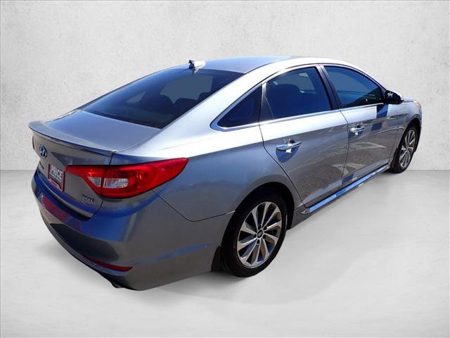 Used 2017 Hyundai Sonata Sport w/ Value Edition Package 02 FWD image 4