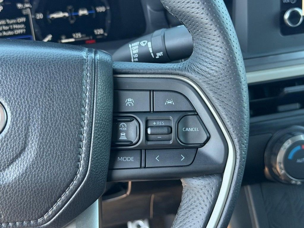 Used 2025 Toyota Tacoma TRD Sport AWD/4WD image 20