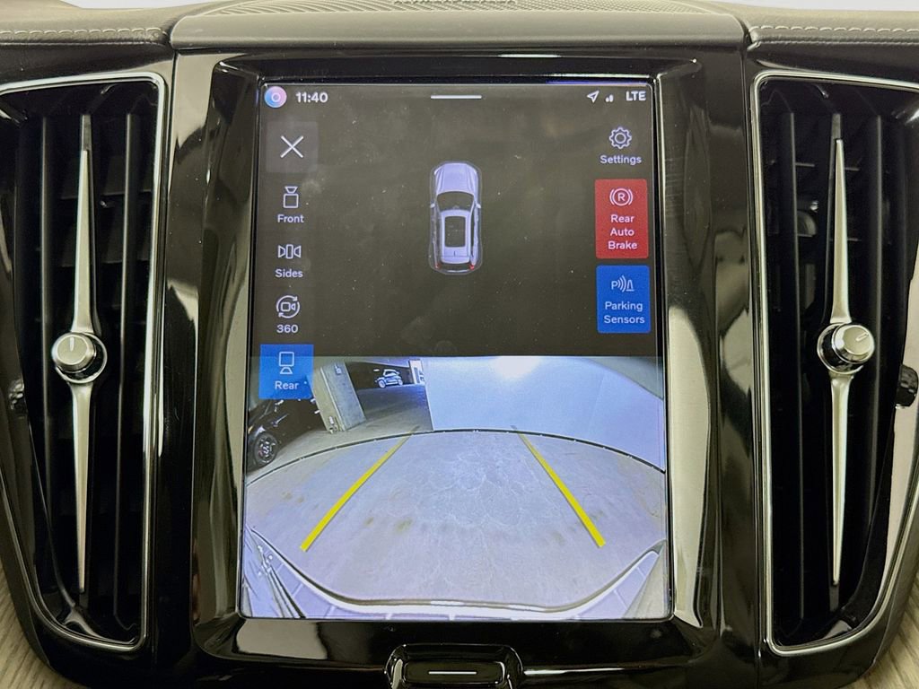 Used 2023 Volvo XC60 B5 Ultimate w/ Climate Package image 14