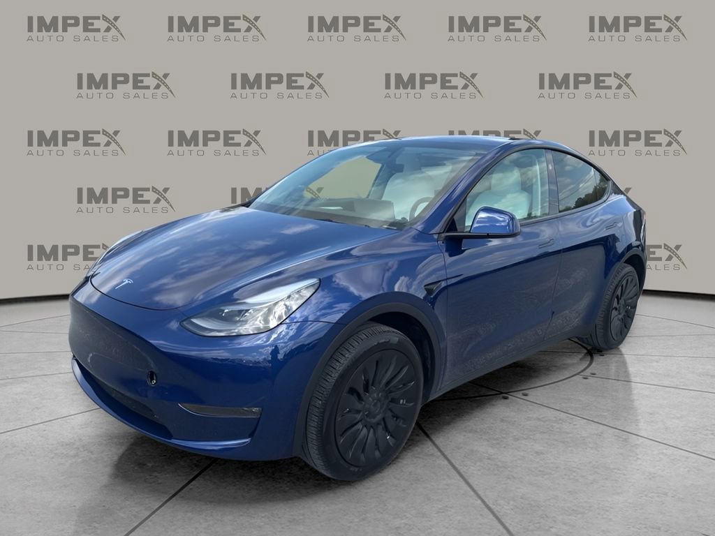 Used 2024 Tesla Model Y Long Range image 1