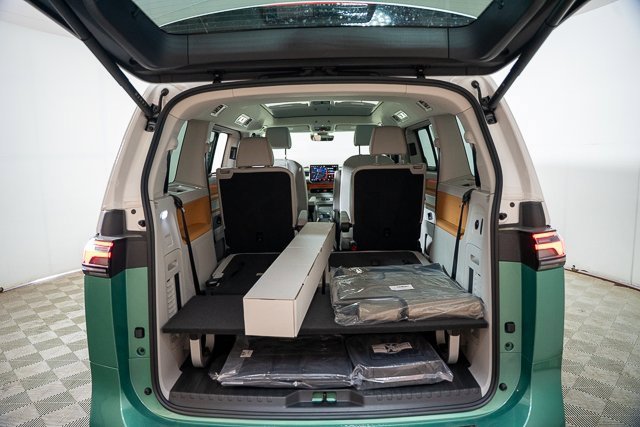 New 2025 Volkswagen ID. Buzz 1st Edition image 22