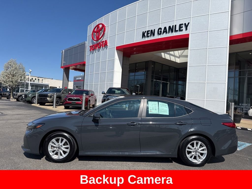 Used 2025 Toyota Camry LE FWD image 3