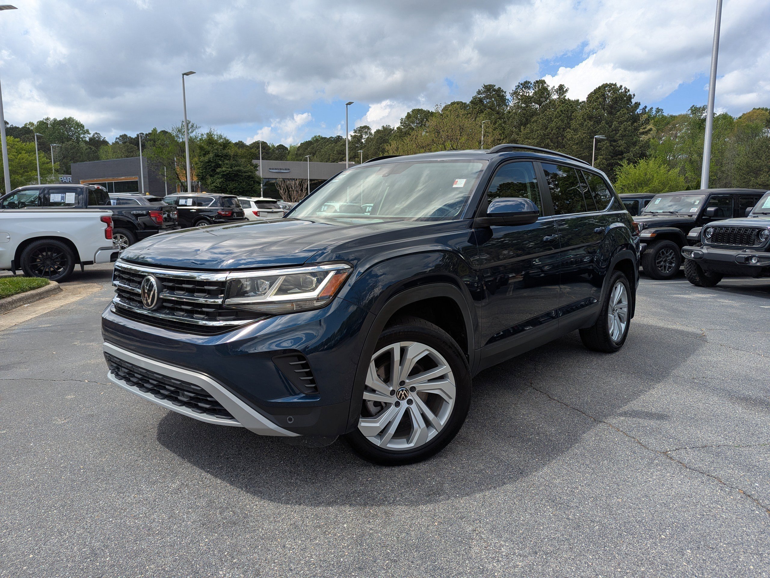 Used 2022 Volkswagen Atlas SE