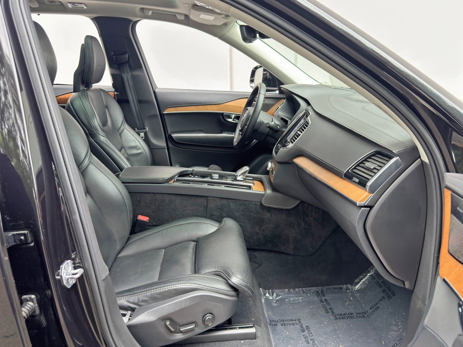 Used 2020 Volvo XC90 T8 Inscription AWD/4WD image 16