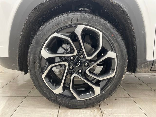 New 2026 Chevrolet Trax RS w/ Sunroof Package image 8