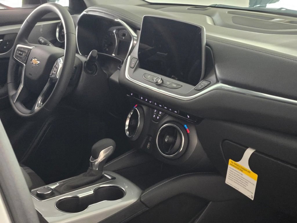 New 2026 Chevrolet Blazer LT w/ Midnight/Sport Edition FWD image 8