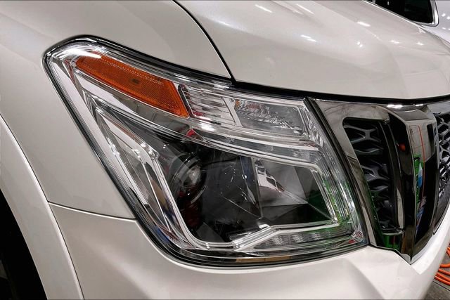 Used 2020 Nissan Armada Platinum w/ Platinum Reserve Package image 30