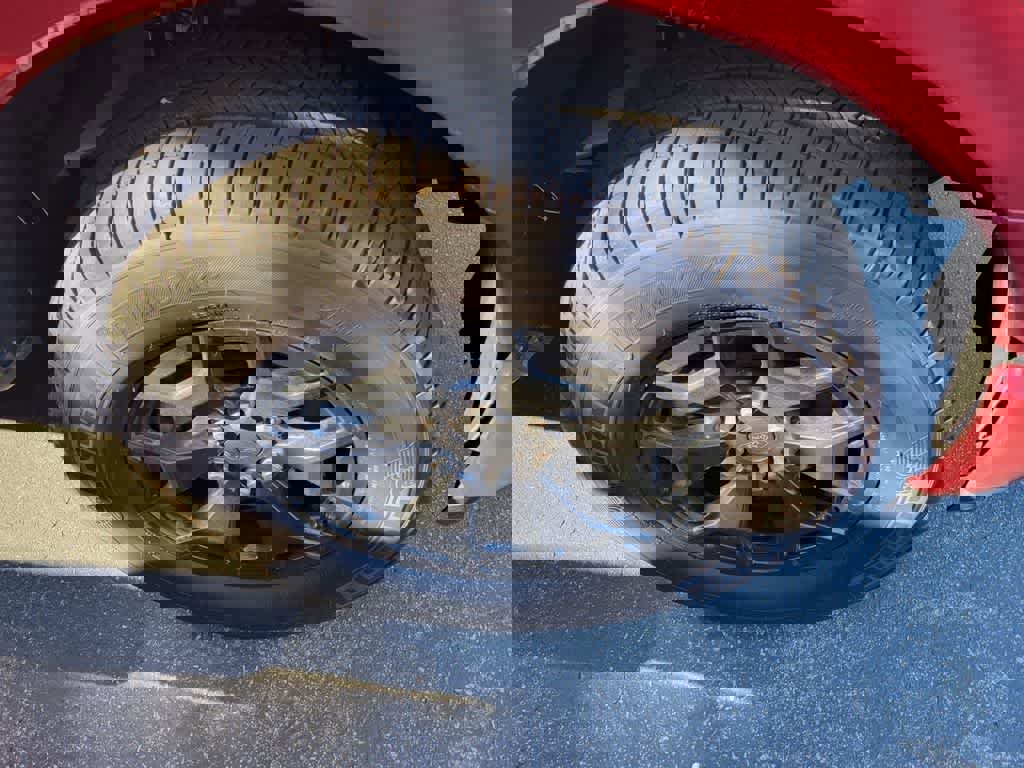 Used 2025 Ford F150 Lightning XLT image 11