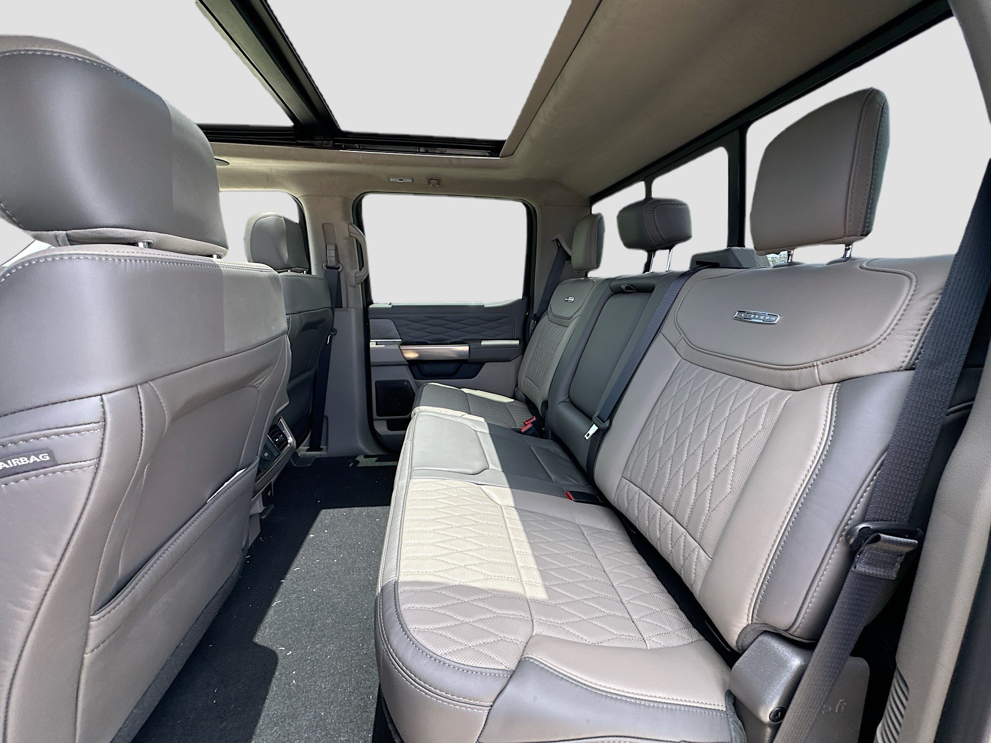 New 2026 Ford F350 Platinum w/ Platinum Plus Package AWD/4WD image 17