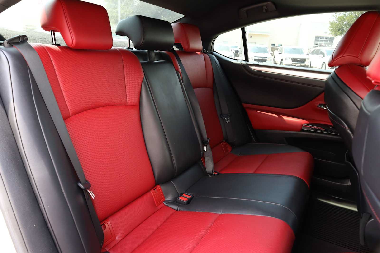 Used 2022 Lexus ES 300h F Sport w/ Accessory Package 2 FWD image 44