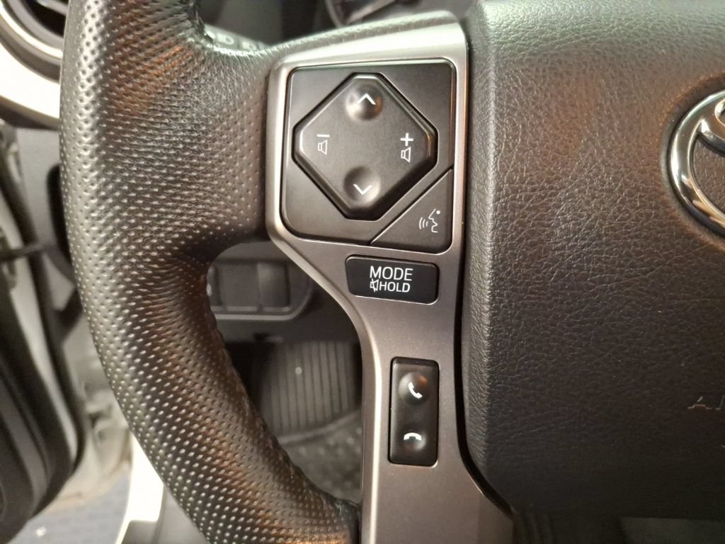 Used 2023 Toyota Tacoma SR5 AWD/4WD image 19