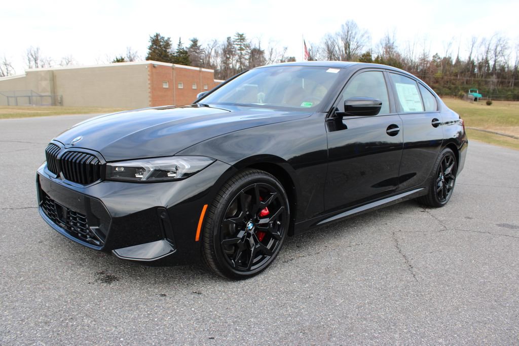New 2026 BMW 330i xDrive Sedan w/ M Sport Package AWD/4WD image 4